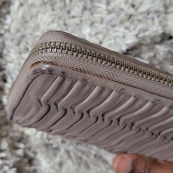 Coach Long Zip Around Wallet In Signature Canvas - Picture 4 of 16